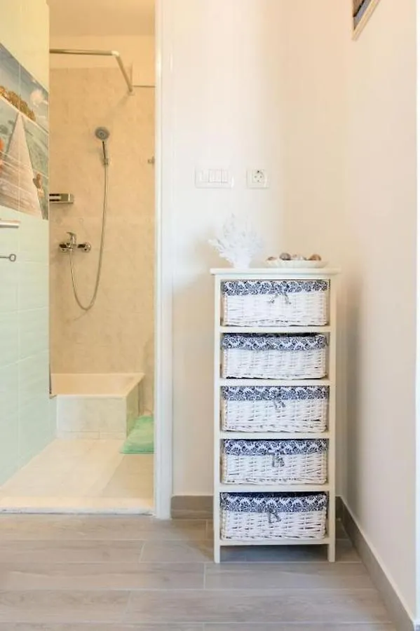 アパート Ferienwohnung In Arbanija Mit Meerblick, Balkon, Klimaanlage, W-Lan 5137-2 トロギール クロアチア